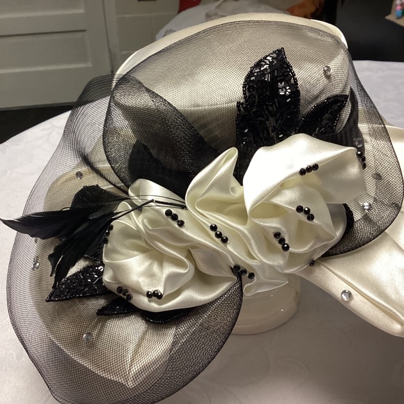 HAT & PURSE COMBO. FABULOUS. MUST SEE BY ELLIE FINE HATS - Picture 4 of 11